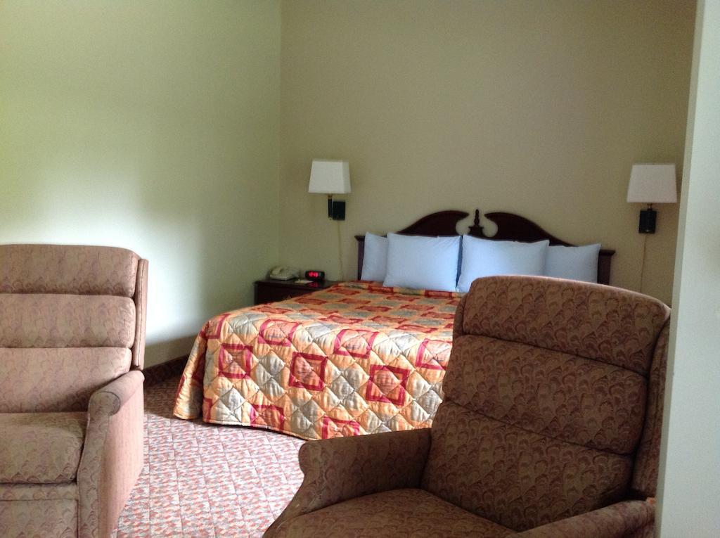 Days Inn - Chapel Hill Quarto foto