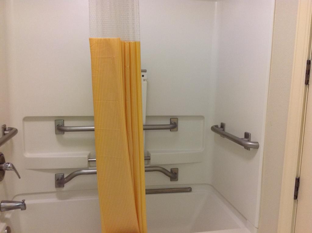 Days Inn - Chapel Hill Quarto foto